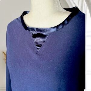 TEMPERLEY LONDON 100% Cotton Navy Blue Long Sleeve Tee. Satin Trim. Med. $20.